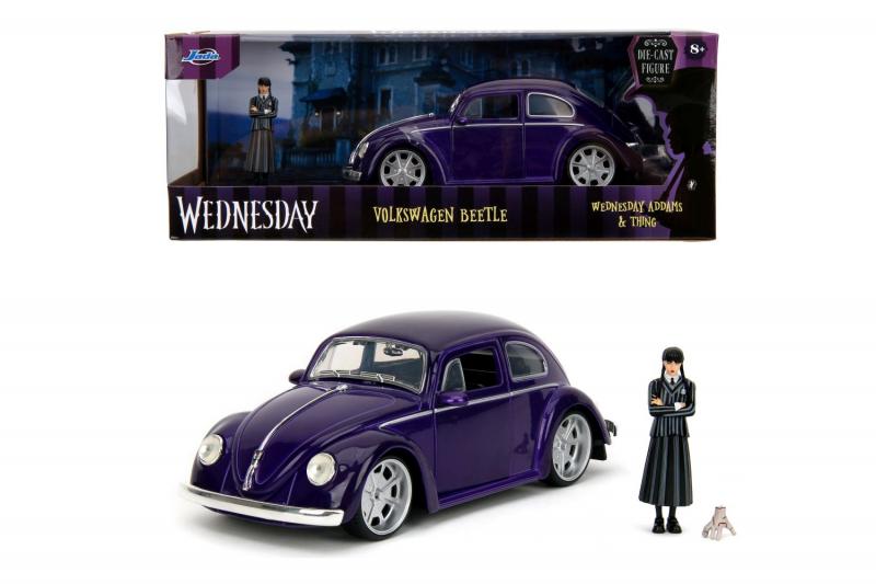 Wednesday auto 1972 VW Beetle 1:24 a figúrka Wednesday